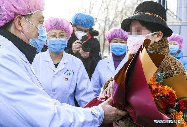 Xinjiang discharges first batch of patients cured of novel coronavirus Xinjiang discharges first batch of patients cured of novel coronavirus