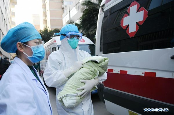 Patient Who Gives Birth to Baby with No Coronavirus Infection Discharged from Hospital Patient Who Gives Birth to Baby with No Coronavirus Infection Discharged from Hospital