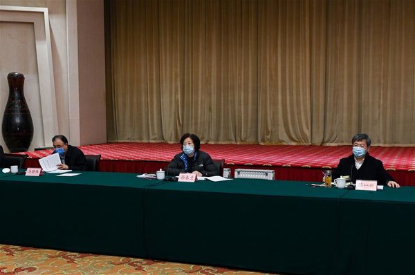 Chinese Authorities Urge Utmost Efforts in Treatment of COVID-19 Patients Chinese Authorities Urge Utmost Efforts in Treatment of COVID-19 Patients