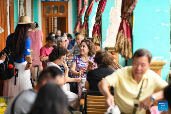 Across China: Kashgar Blends Multi-Ethnic Culture, Facilitates Eurasian Commerce Across China: Kashgar Blends Multi-Ethnic Culture, Facilitates Eurasian Commerce