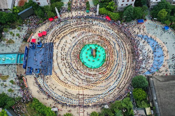 Celebrations of Ethnic Festival 'Liuyueliu' in SW China Celebrations of Ethnic Festival 'Liuyueliu' in SW China