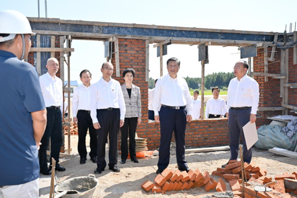 Xi Visits Flood-Affected Villagers in NE China's Heilongjiang Province Xi Visits Flood-Affected Villagers in NE China's Heilongjiang Province