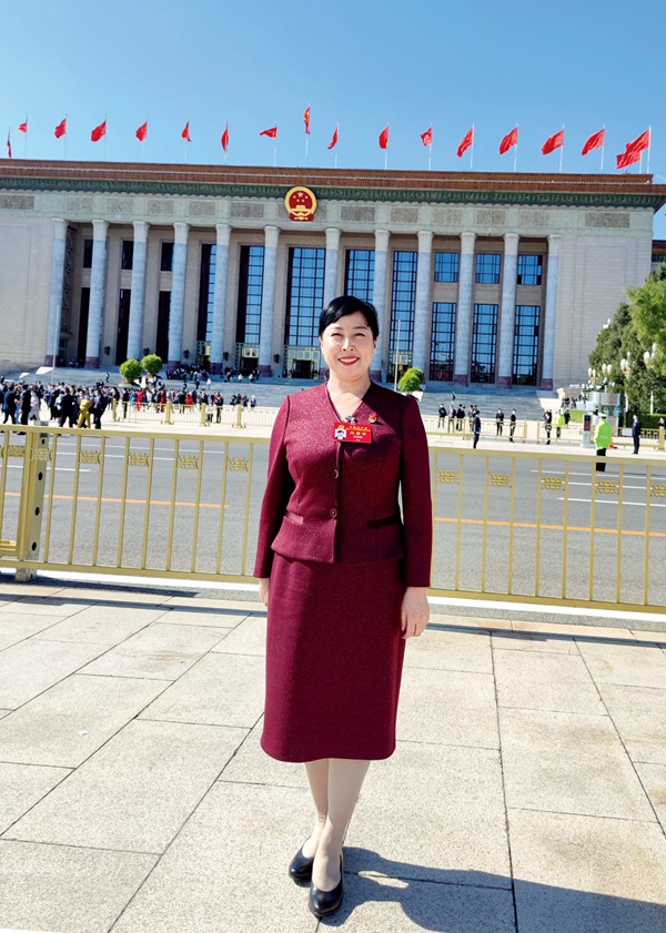 Han Liping: Senior Technician Diligently Contributing to Space Industry Han Liping: Senior Technician Diligently Contributing to Space Industry