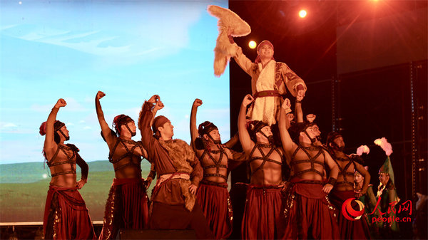 Song and Dance Drama 'Epic of Manas' Performed During International Cultural Tourism Festival in NW China's Xinjiang Song and Dance Drama 'Epic of Manas' Performed During International Cultural Tourism Festival in NW China's Xinjiang