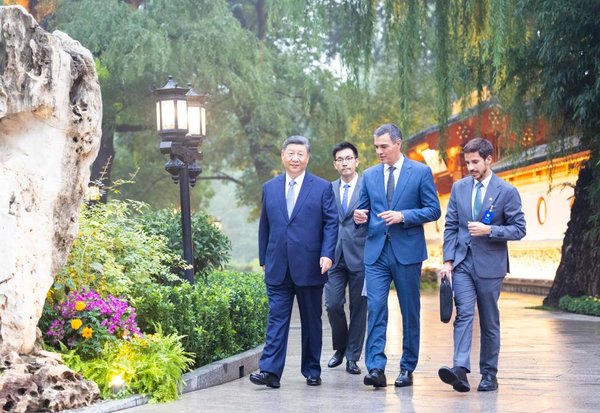 Xi Meets Spanish Prime Minister Xi Meets Spanish Prime Minister