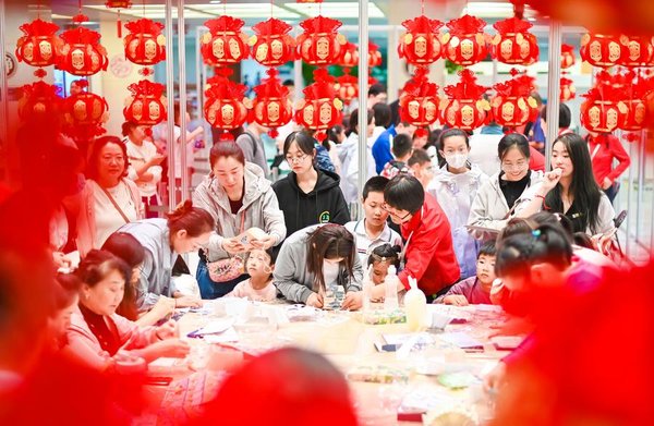 Traditional Cultural Tours Flourish in Vibrant Mid-Autumn Travel Market Traditional Cultural Tours Flourish in Vibrant Mid-Autumn Travel Market