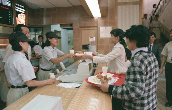 Changing Chinese Dining Culture over Past Decades Changing Chinese Dining Culture over Past Decades