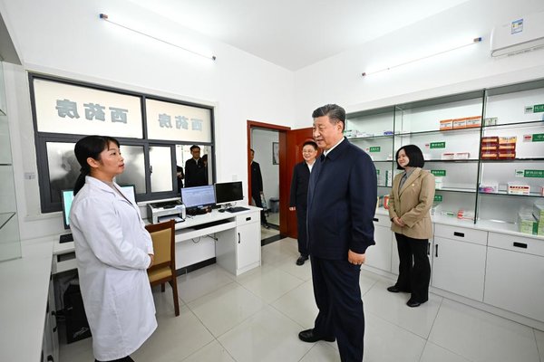Xi Inspects Central China's Hubei Province Xi Inspects Central China's Hubei Province