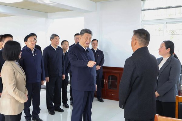 Xi Inspects Central China's Hubei Province Xi Inspects Central China's Hubei Province