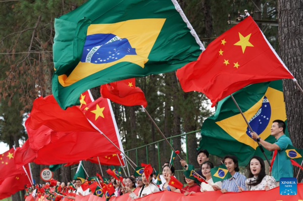 Xi Arrives in Brasilia for State Visit to Brazil Xi Arrives in Brasilia for State Visit to Brazil