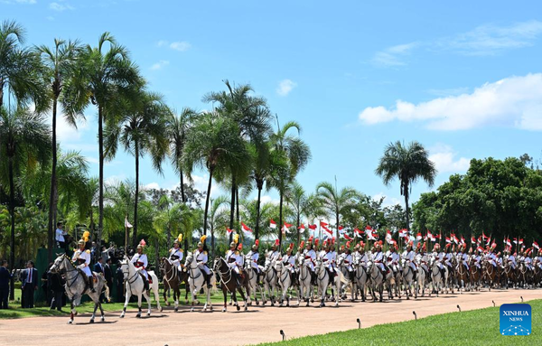Xi Attends Welcome Ceremony Held by Brazilian President