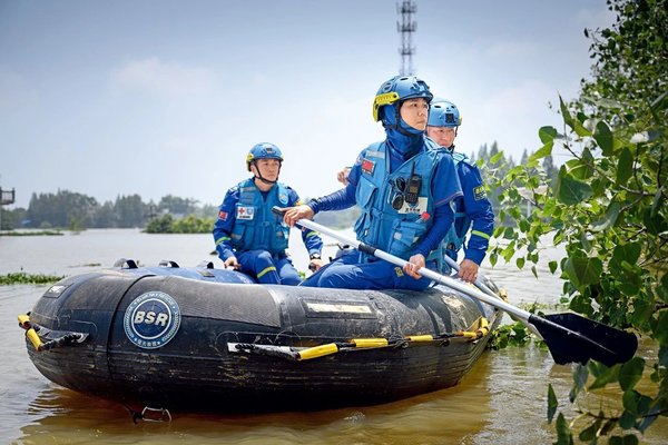 A Courageous Rescue Team Leader A Courageous Rescue Team Leader