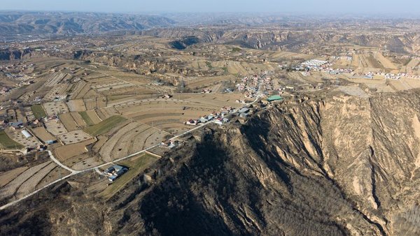 Vloggers, Live Streamers in Gansu Promote Local Specialties as Spring Festival Approaches Vloggers, Live Streamers in Gansu Promote Local Specialties as Spring Festival Approaches