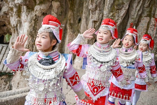 Spring Bud Dream Chorus Holds Expert Demonstration Class in Guizhou
