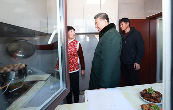 Xi Visits Flood-Affected Residents in Northeast China Xi Visits Flood-Affected Residents in Northeast China