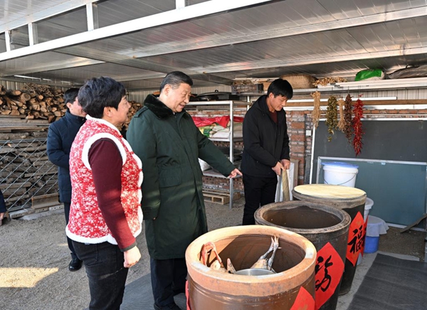 Xi Visits Flood-Affected Residents in Northeast China Xi Visits Flood-Affected Residents in Northeast China