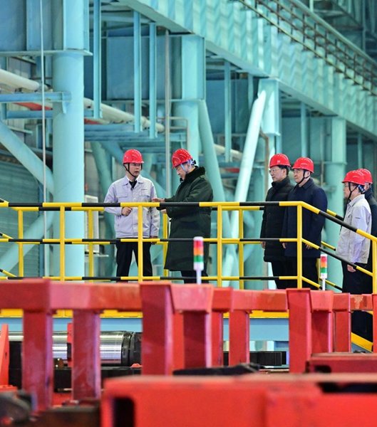 Xi Stresses Importance of Steel Industry, Real Economy