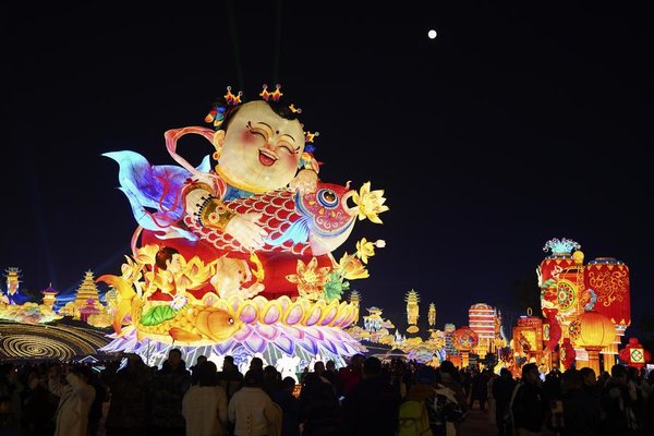 Discovering the Charm of Spring Festival Discovering the Charm of Spring Festival