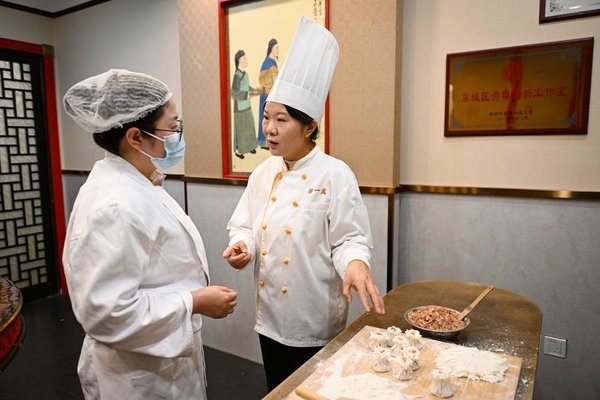 From Shaomai Chef to NPC Deputy: Serving People with Passion, Dedication From Shaomai Chef to NPC Deputy: Serving People with Passion, Dedication