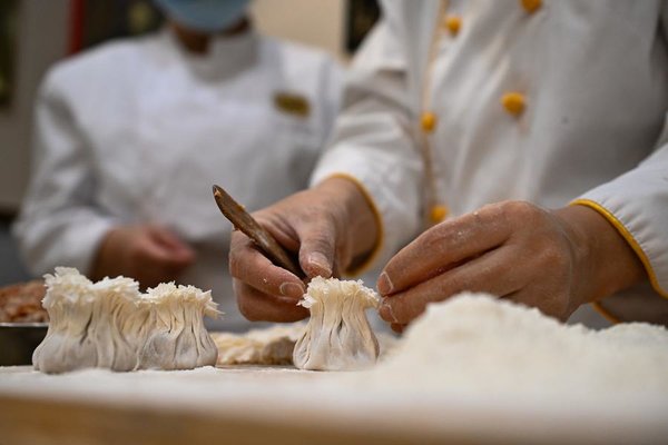 From Shaomai Chef to NPC Deputy: Serving People with Passion, Dedication From Shaomai Chef to NPC Deputy: Serving People with Passion, Dedication