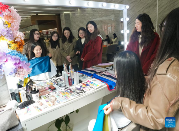 Various Activities Held Across China to Mark Int'l Women's Day