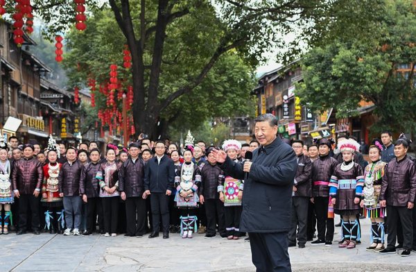 Xi Praises Distinctive Dong Culture in Ethnic Village