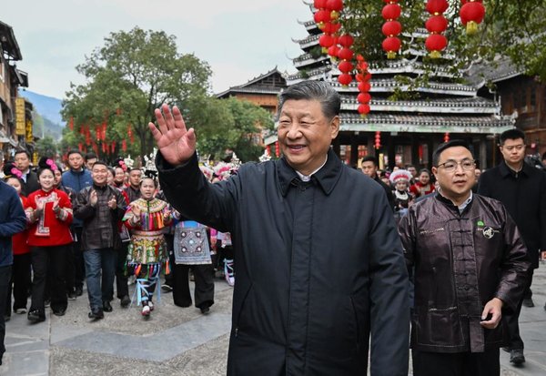 Xi Praises Distinctive Dong Culture in Ethnic Village