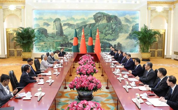 Xi Meets Bangladeshi Interim Government's Chief Adviser Xi Meets Bangladeshi Interim Government's Chief Adviser