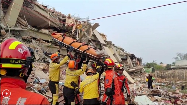 Chinese Teams, Local Rescuers Race Against Time in Myanmar Quake Relief