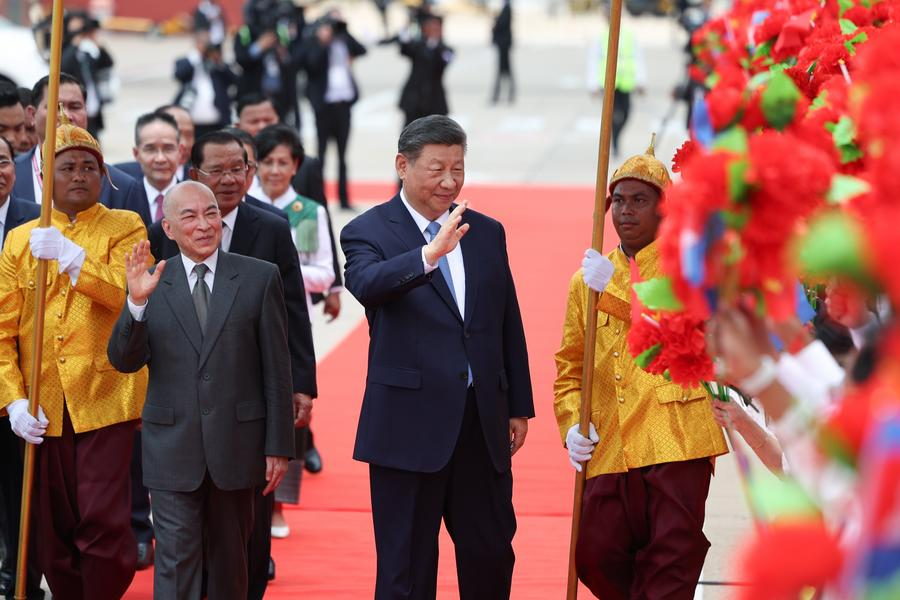 Xi's Southeast Asia Visit Deepens Shared Commitment to Neighborhood Amity, Cooperation Xi's Southeast Asia Visit Deepens Shared Commitment to Neighborhood Amity, Cooperation