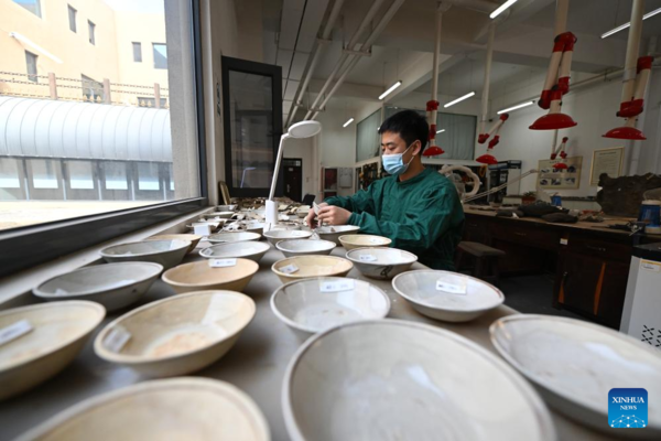China's Shanxi Makes Great Efforts to Protect and Study Yungang Grottoes
