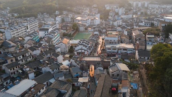 Shexian County of E China's Anhui Promotes Heritage Preservation and Urban Renewal Shexian County of E China's Anhui Promotes Heritage Preservation and Urban Renewal
