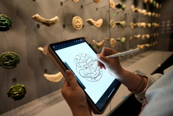 Interdisciplinary Team Sparks Innovation in Cultural Tourism Along Silk Road in NW China Interdisciplinary Team Sparks Innovation in Cultural Tourism Along Silk Road in NW China