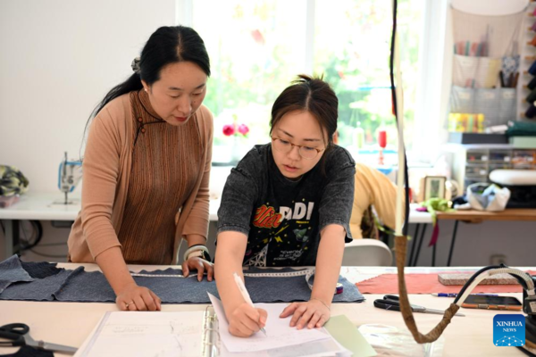 Escaping Urban Hustle with Stitches: Qipao Studio Owner's Life in Suburban Shanghai