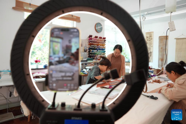 Escaping Urban Hustle with Stitches: Qipao Studio Owner's Life in Suburban Shanghai