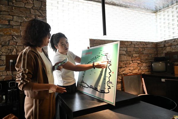 Homestay Housekeeper Provides Sincere Services in N China's Tianjin