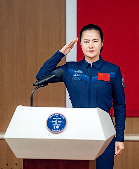 Wang Haoze: 'I Am Fortunate to Be an Astronaut' Wang Haoze: 'I Am Fortunate to Be an Astronaut'
